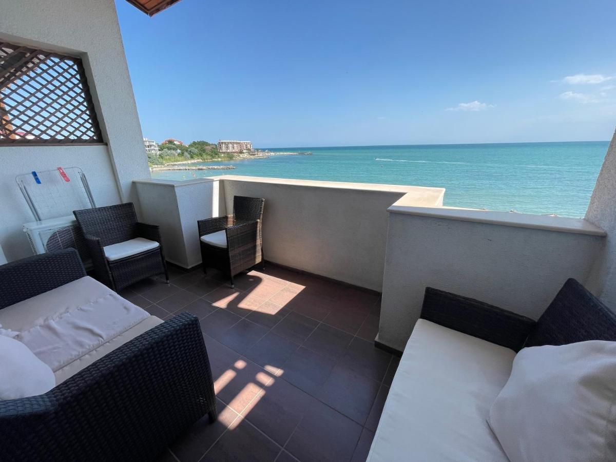 Apartamento White Coast 8 Meters To The Sea Kavarna Exterior foto
